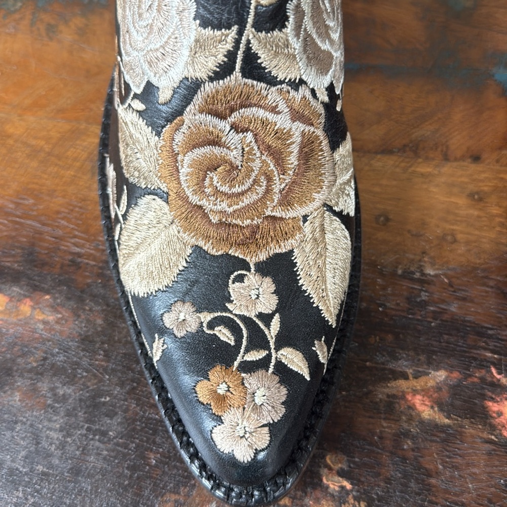 Liberty Black Women's Mossil Negro Bootie. New with tags. - Picture 5 of 8